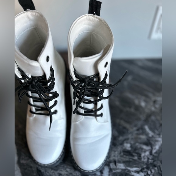 White Combat Boots - Size 7 - Picture 8 of 10